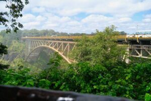 3 Days Tour at Chobe Park and Victoria Falls with Airport Pickup - Meeting at Victoria Falls Hotel and the rhythm of pickup