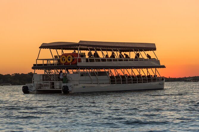 Dinner Cruise on the Zambezi River, Victoria Falls - The river run above Victoria Falls: what happens before dinner