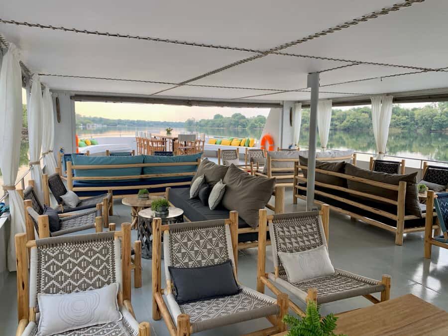 Victoria Falls: 2-Hour Luxury Zambezi River Sunset Cruise - What Happens During the 2-Hour Cruise (Step by Step)