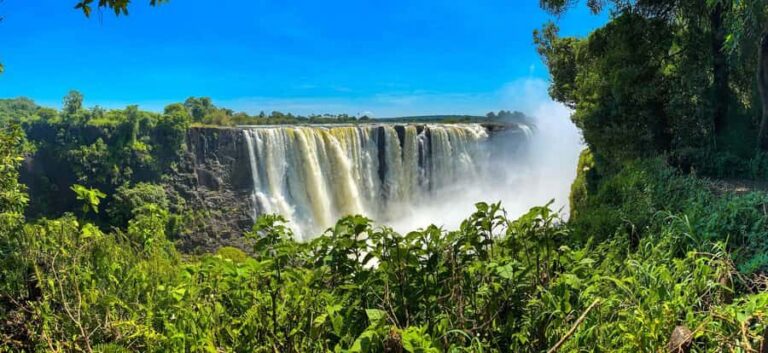 Victoria Falls: Guided Tour of the Victoria Falls - Getting Picked Up and Ready for the Park Mist