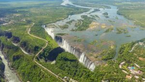 Victoria Falls: Helicopter Flight Aerial View of The Falls - The flight route: Falls, Batoka Gorge, the bridge, and Zambezi River