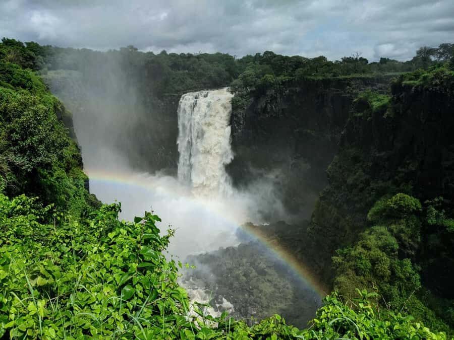 Victoria Falls Town: Victoria Falls Guided Sunrise Tour - Sunrise Across Victoria Falls: Why the Morning Light Hits Different